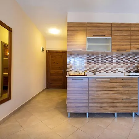 Aparthotel Evcan *